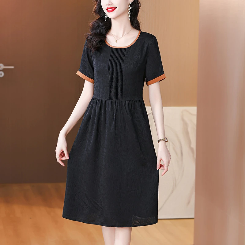 复古圆领宽松显瘦连衣裙女2025夏季新款时尚休闲气质裙子大码洋气