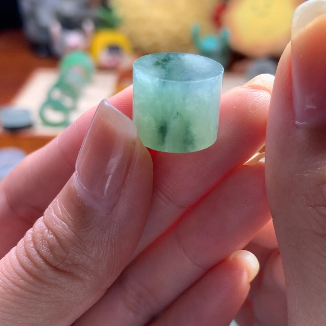 定制翡翠未镶嵌桶珠14.7*12.1mm