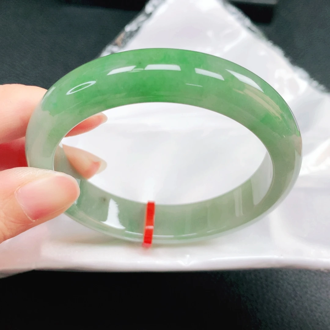 翡翠未镶嵌手镯55圈