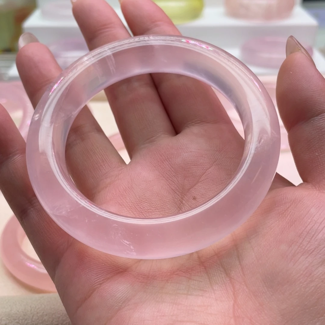 水晶手镯未镶嵌传****子粉水