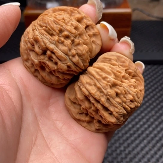 文玩核桃吊坠46全品山西汉高楼