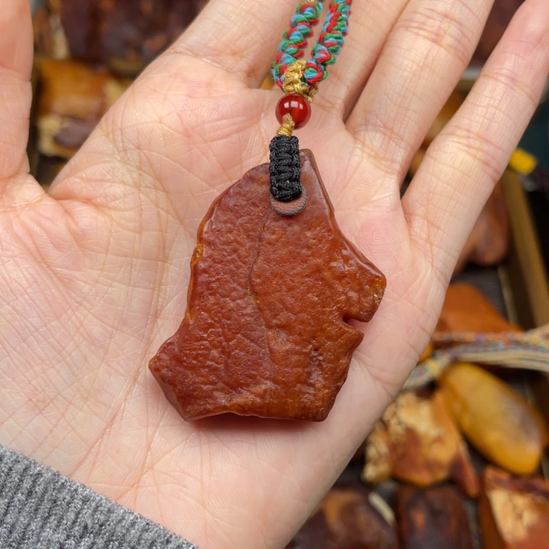 琥珀未镶嵌珠宝奇石