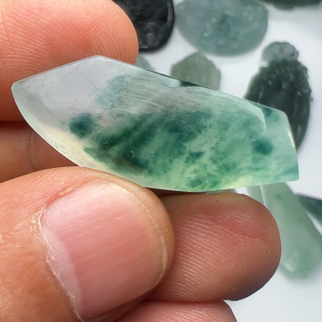 定制翡翠未镶嵌不包工