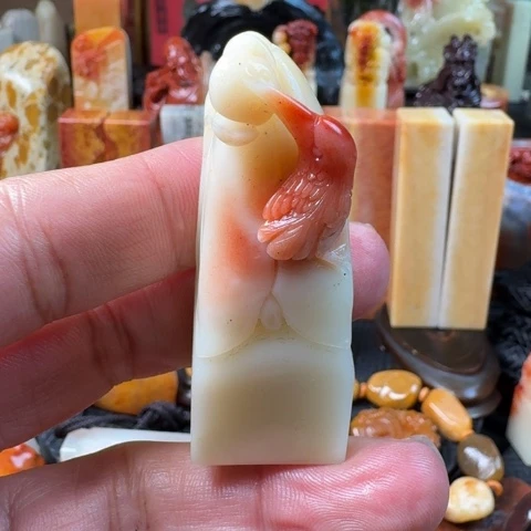 寿山石红花芙蓉石