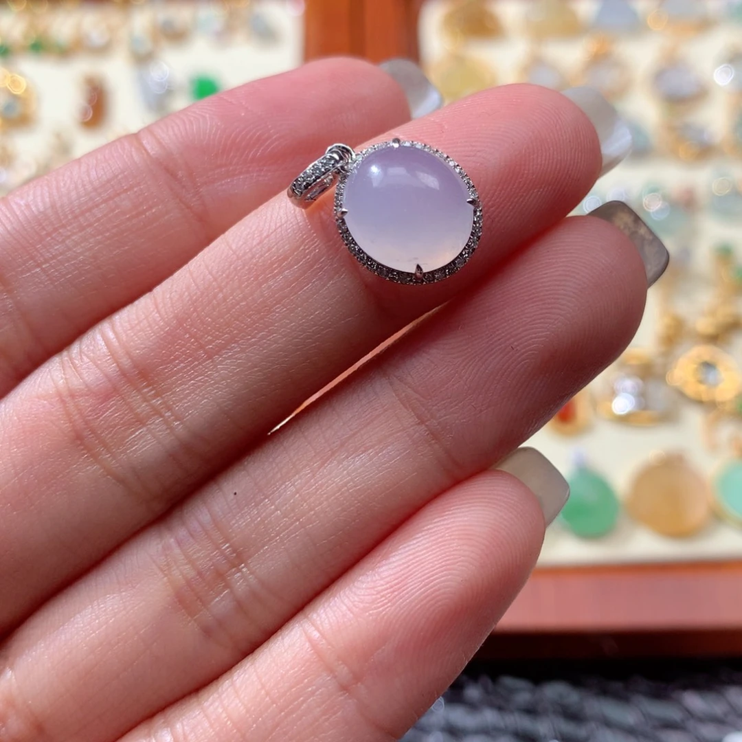 翡翠颈饰18K金镶嵌c***s翡翠