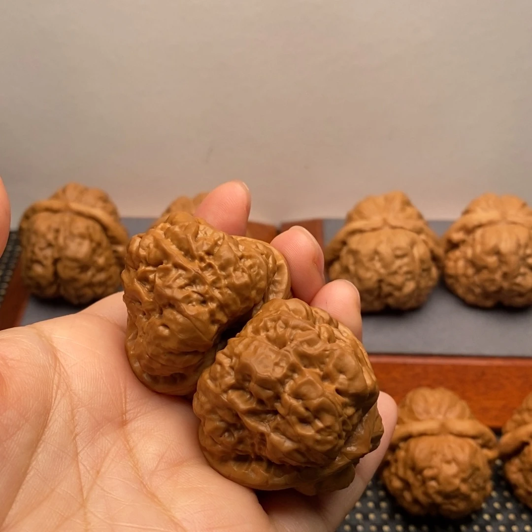 马***子把件文玩核桃三角边39左右