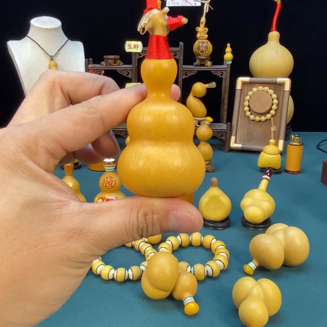 ?**y直播间里有个叫阿姨和我一起去看