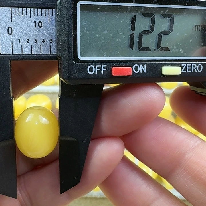 蜜蜡未镶嵌裸石21杂