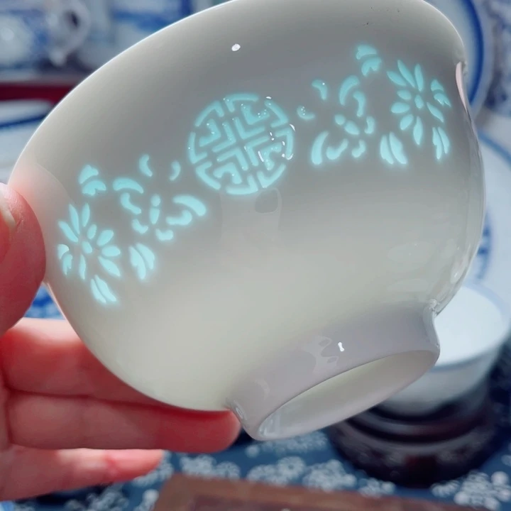 青花玲珑4.5寸小饭碗花雕