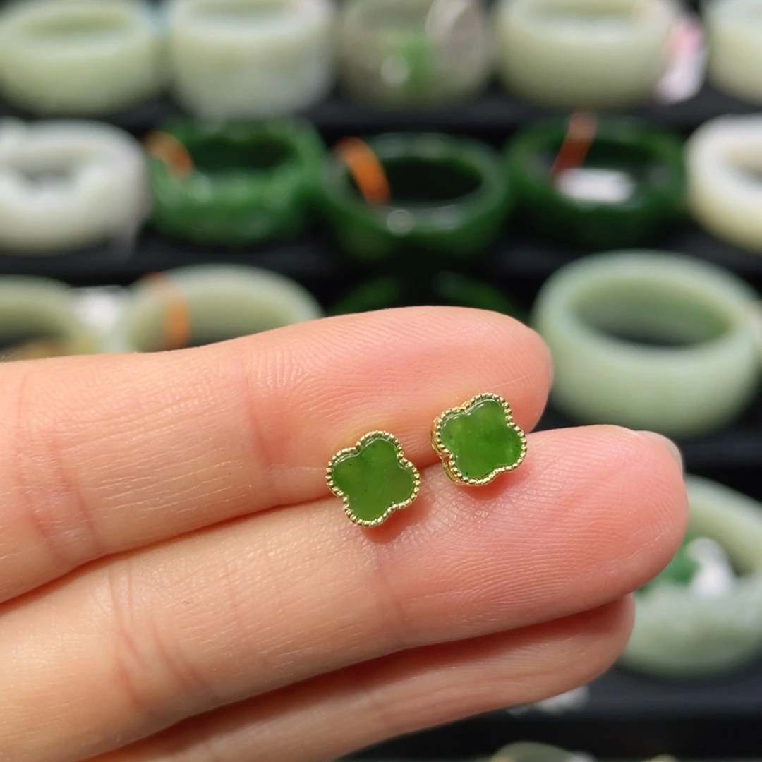 未镶嵌和田玉耳饰