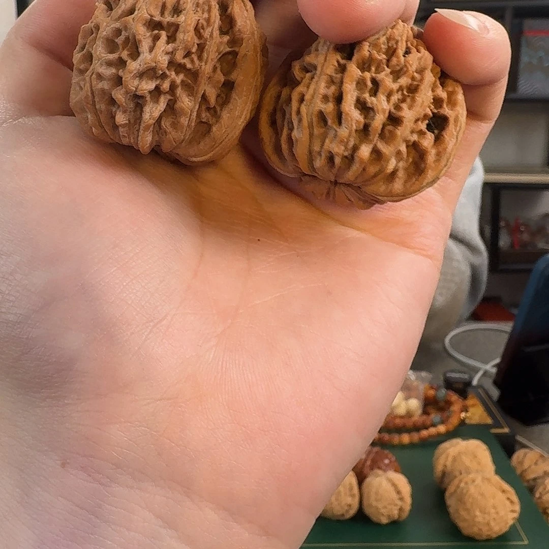 桃核把件0945文玩核桃四座楼40mm左右