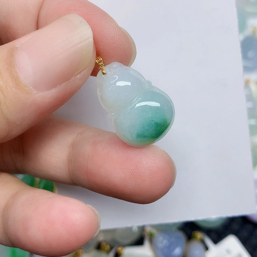 翡翠18K金镶嵌颈饰3557786