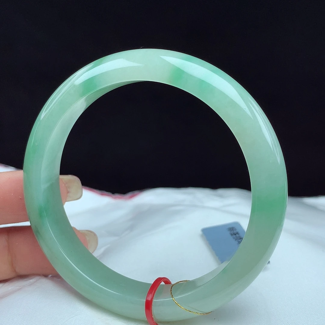 翡翠手镯未镶嵌57圈 3007