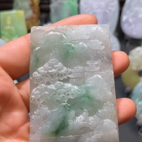 翡翠未镶嵌颈饰翡翠