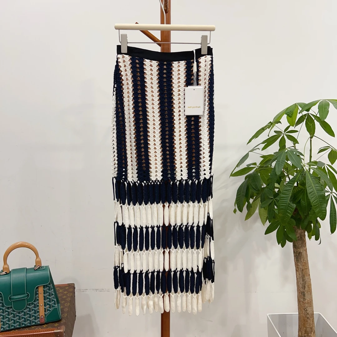 全新未使用  潮牌半裙尺码uk8 成色看直播GSS23875