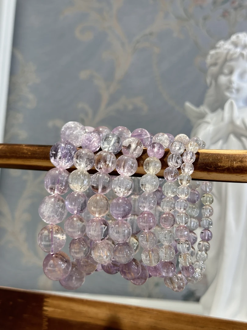 天然【收藏级】透体拉丝紫锂辉石手串 多样性发其一 Z107