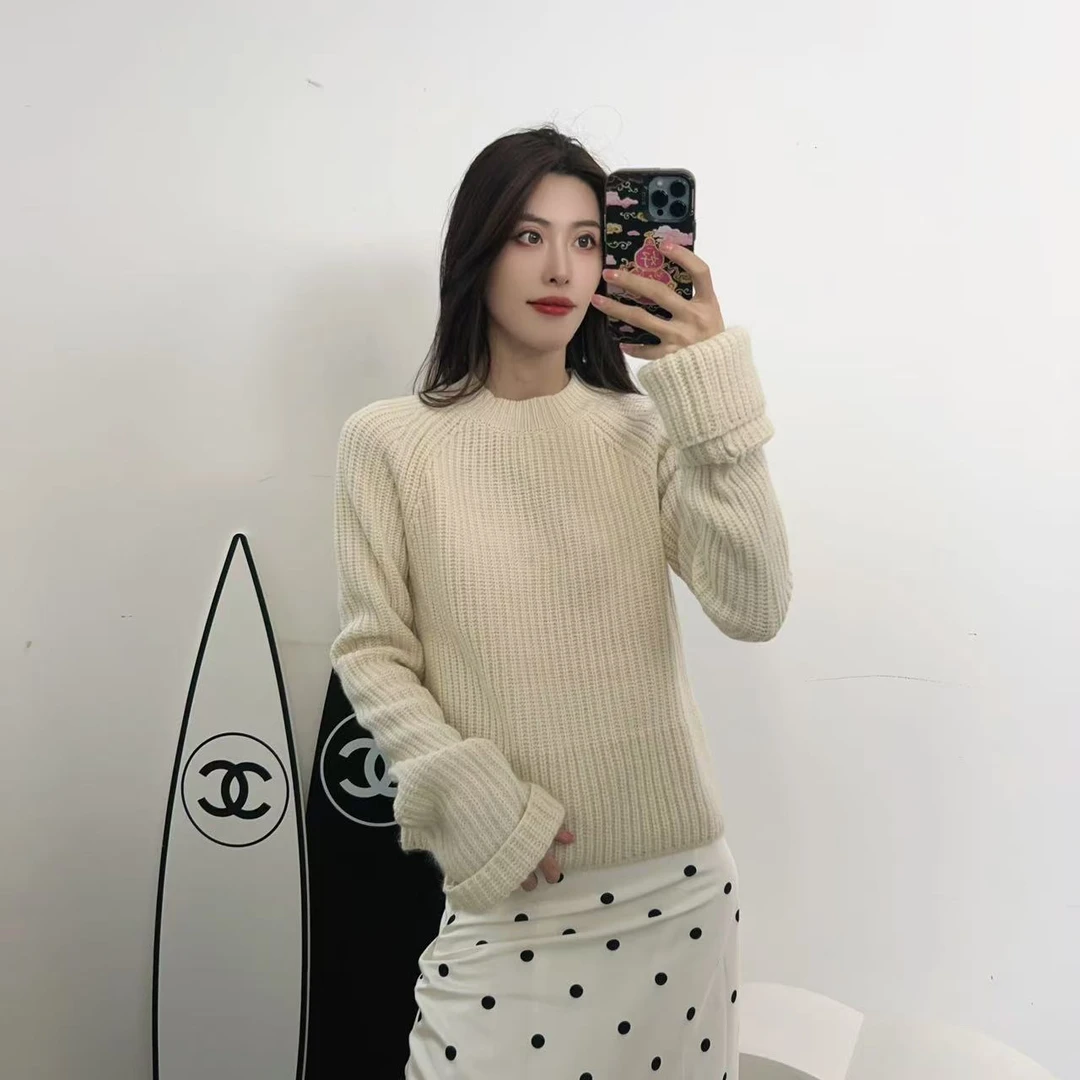 95新 MONCLER 麦殿/羊绒毛衣s码米白色/250223SCTLZ03