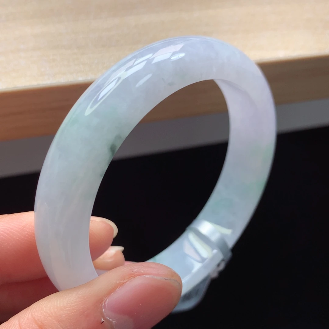 未镶嵌手镯翡翠手镯