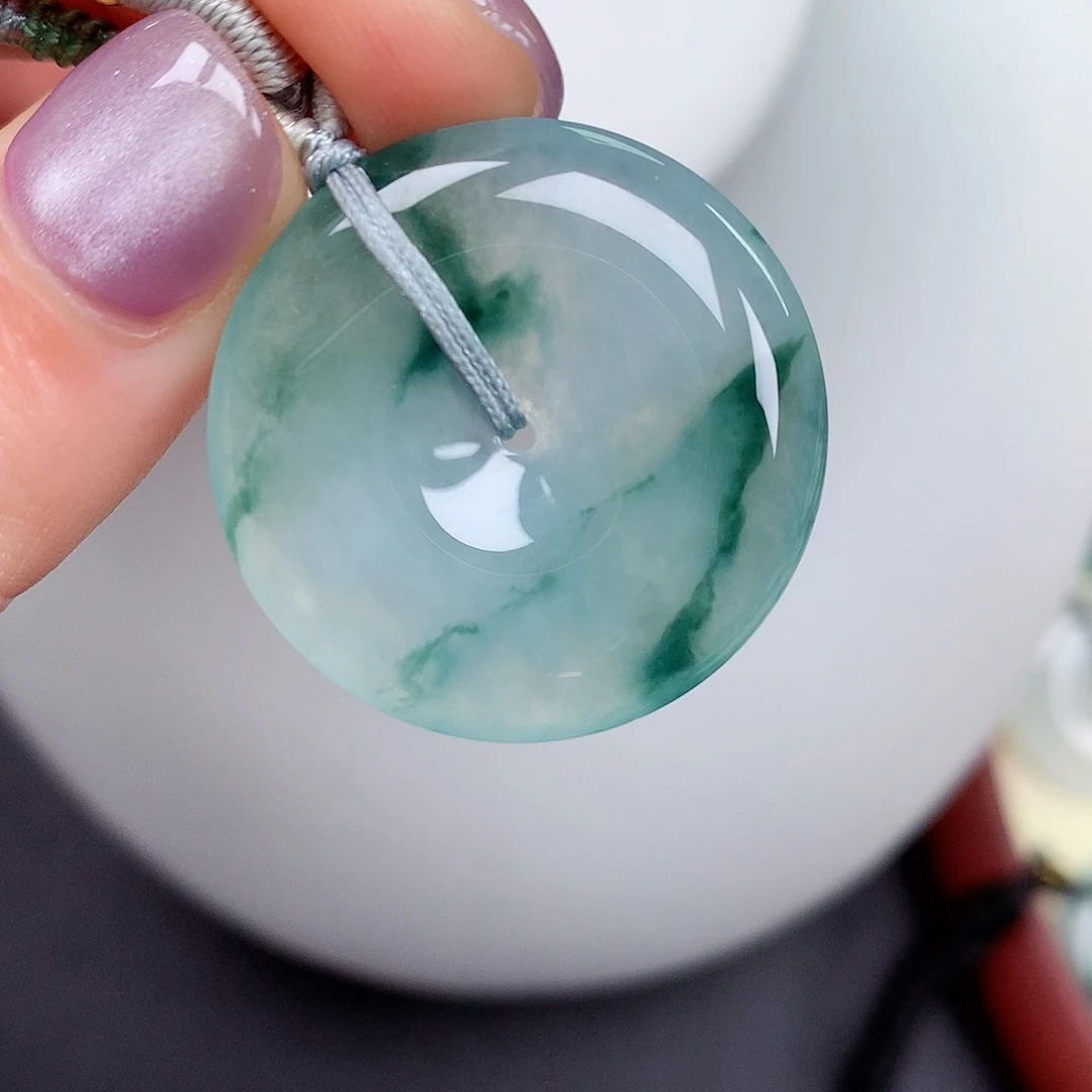 翡翠未镶嵌颈饰平安扣 28.9-5.2mm