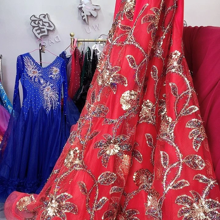 交谊舞的舞蹈动作也