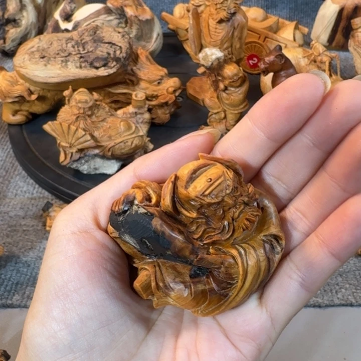 崖柏摆件手把件等