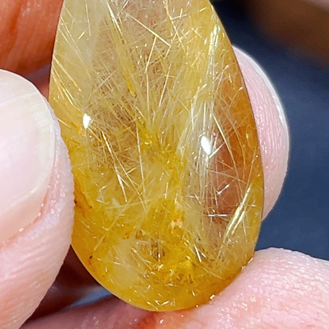 潇***水晶未镶嵌颈饰水晶22