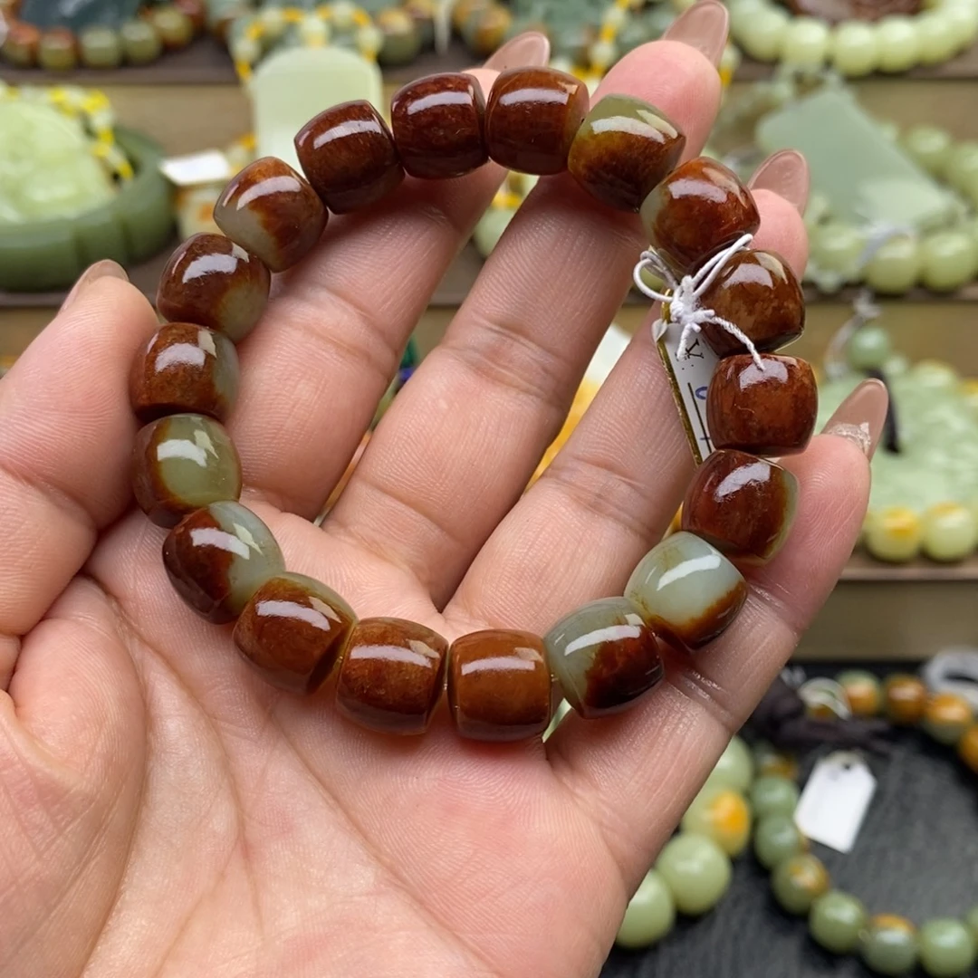 透闪石质玉未镶嵌手串