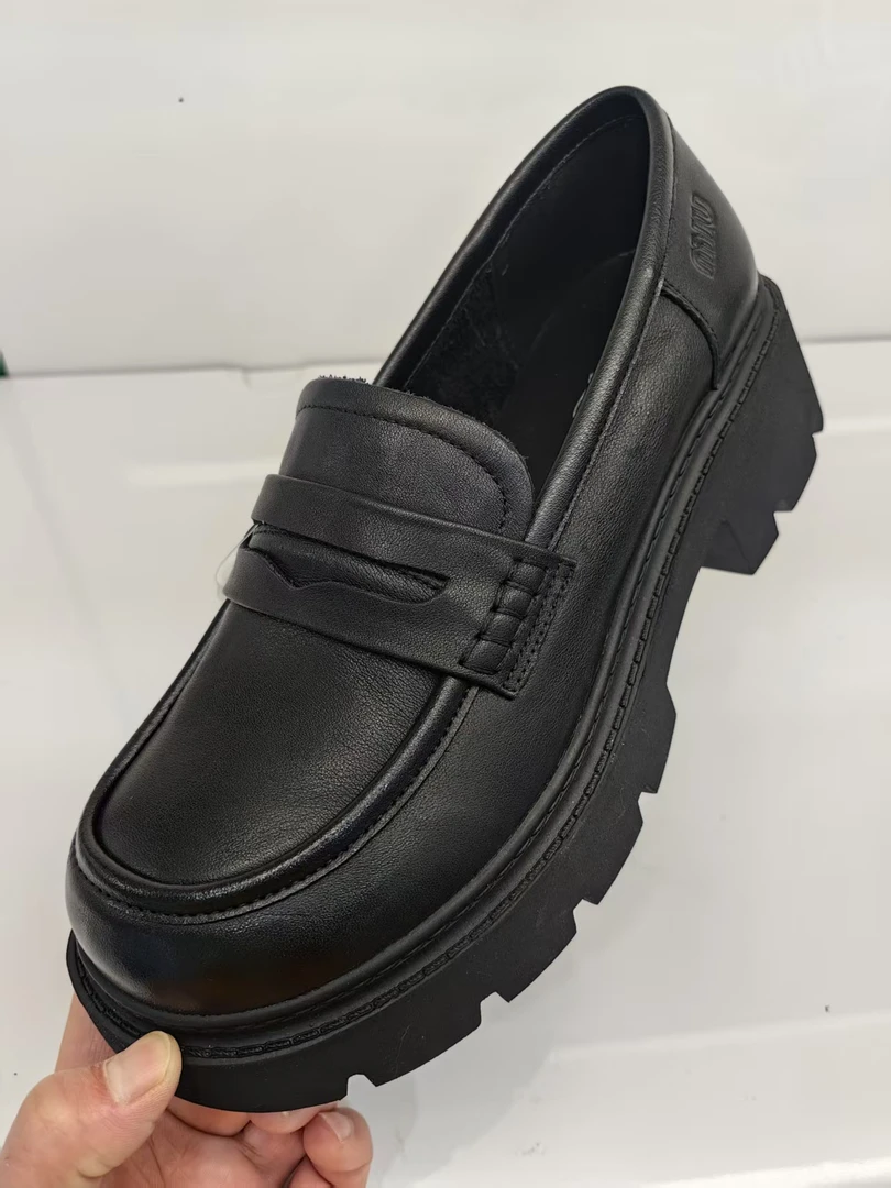 时尚百搭女鞋98102