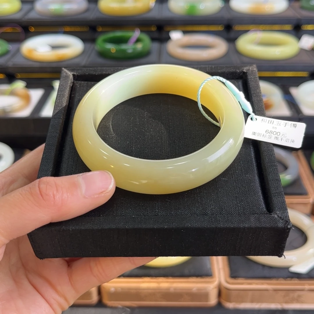 和田玉未镶嵌手镯54 55