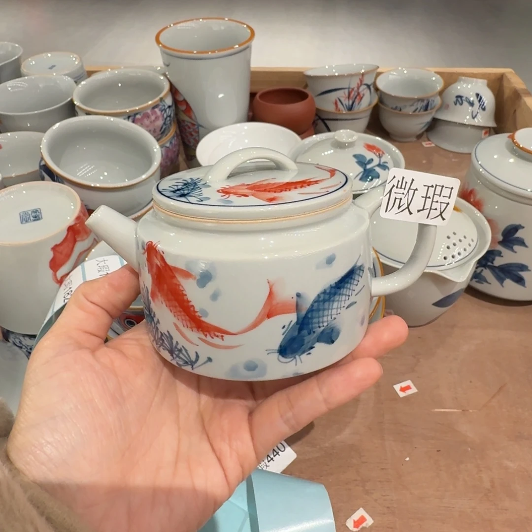 釉下手绘茶具微瑕