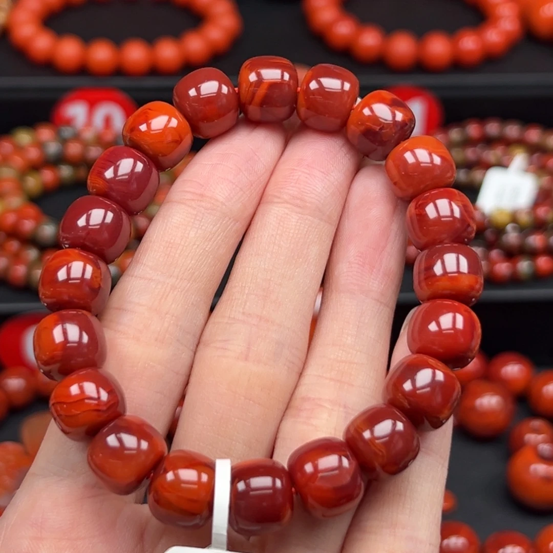 人***…未镶嵌手串南红玛瑙瓦西牛血红双色老型手串11+