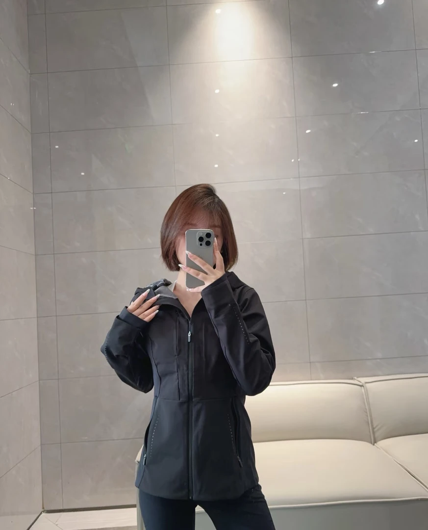 MAHU LU 修身冲锋衣女士户外运动软壳防水防风连帽加绒外套冬