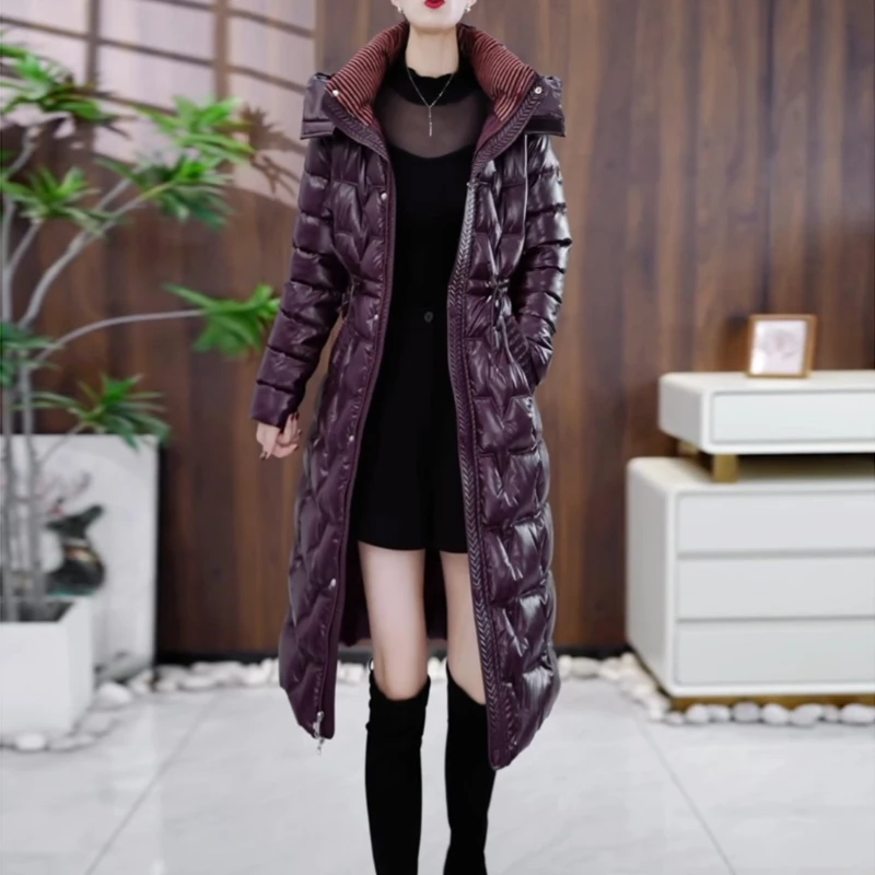 2025冬季新款轻奢时尚百搭显瘦连帽棉服外套女士精致加厚中长外套