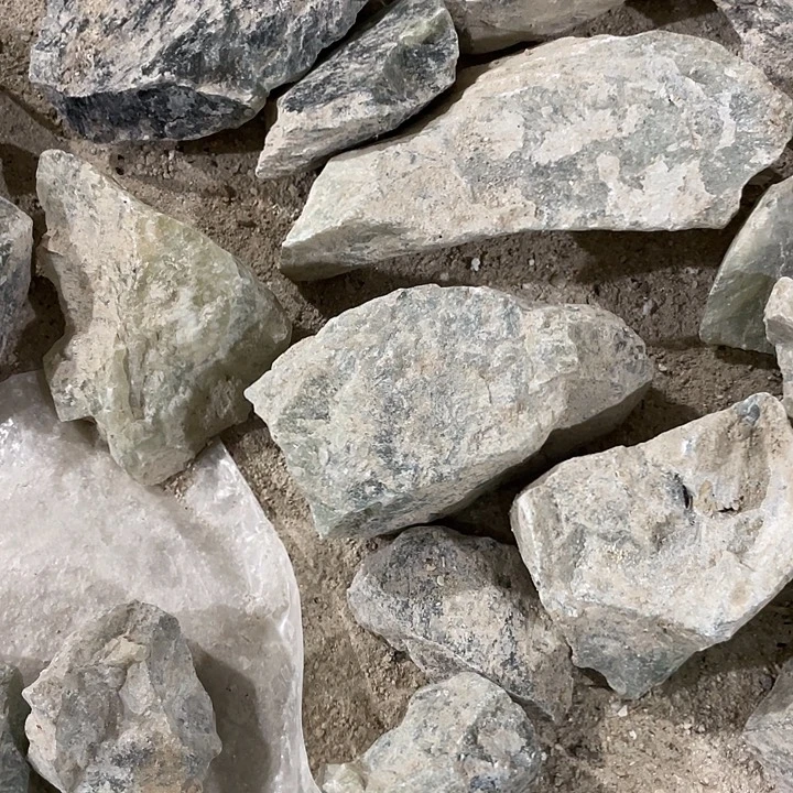 蛇纹石玉未镶嵌珠宝奇石