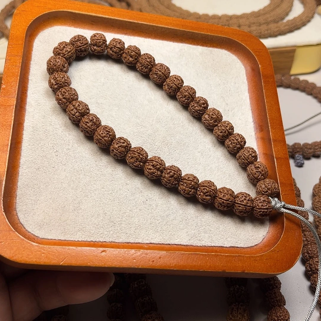 手串金刚菩提凹底梅花