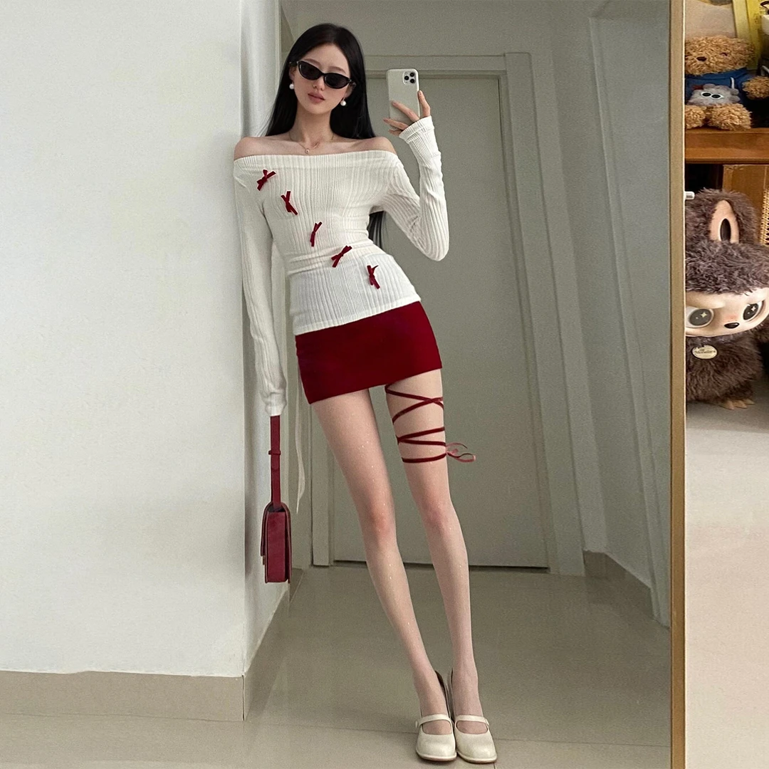 2026新款红色一字肩圣诞节穿搭连衣裙子女秋冬季蝴蝶结针织套装裙