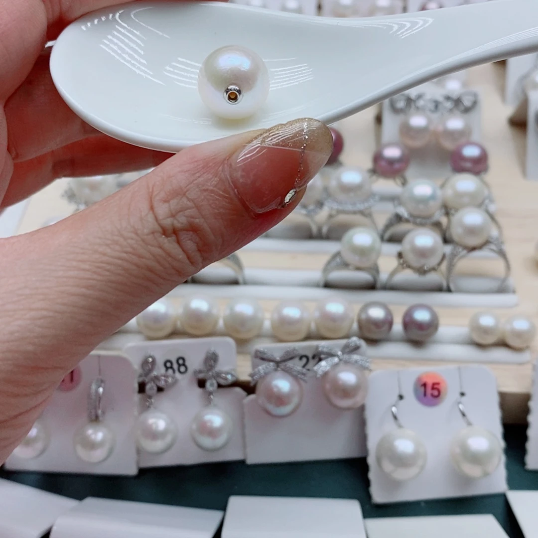银S925镶嵌耳饰淡水珍珠