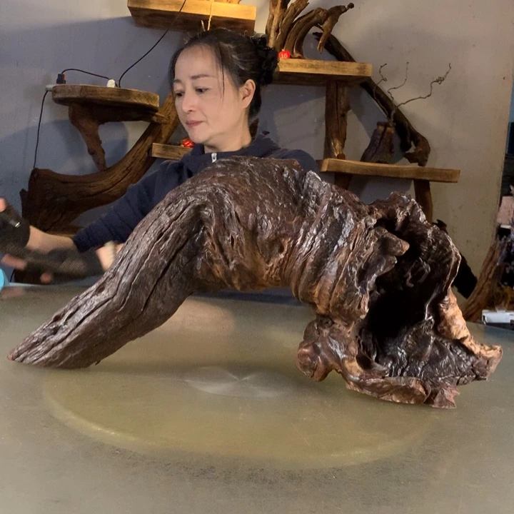 中***哥天然的云南紫柚木会黄水