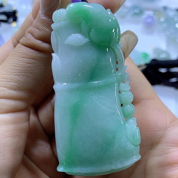 翡翠颈饰未镶嵌天然翡翠A货吊坠