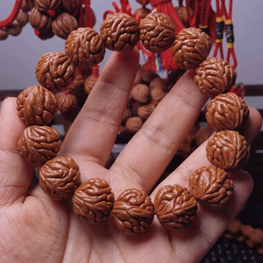 木质类龙纹桃枭手串