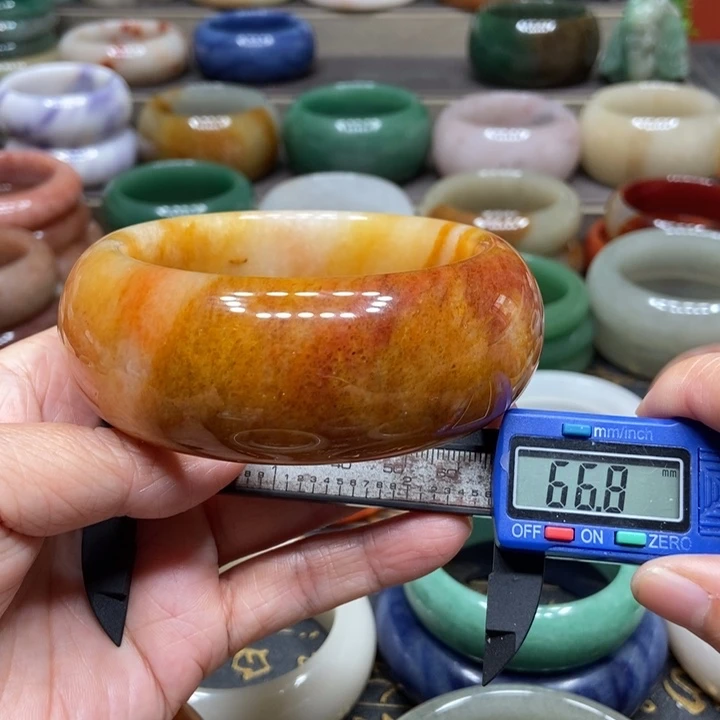 石英质玉手镯未镶嵌