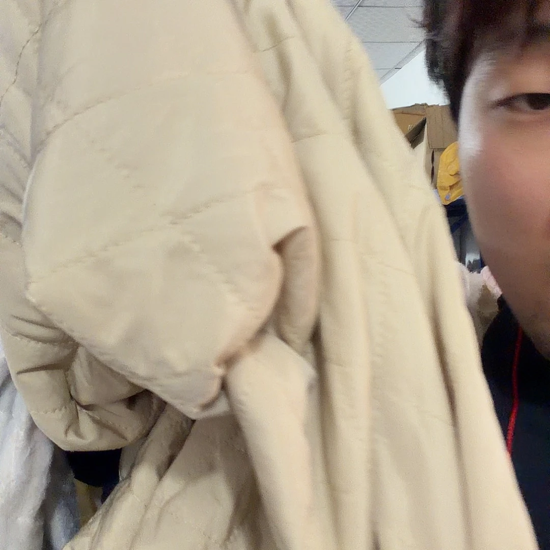 航面三米C09。      布