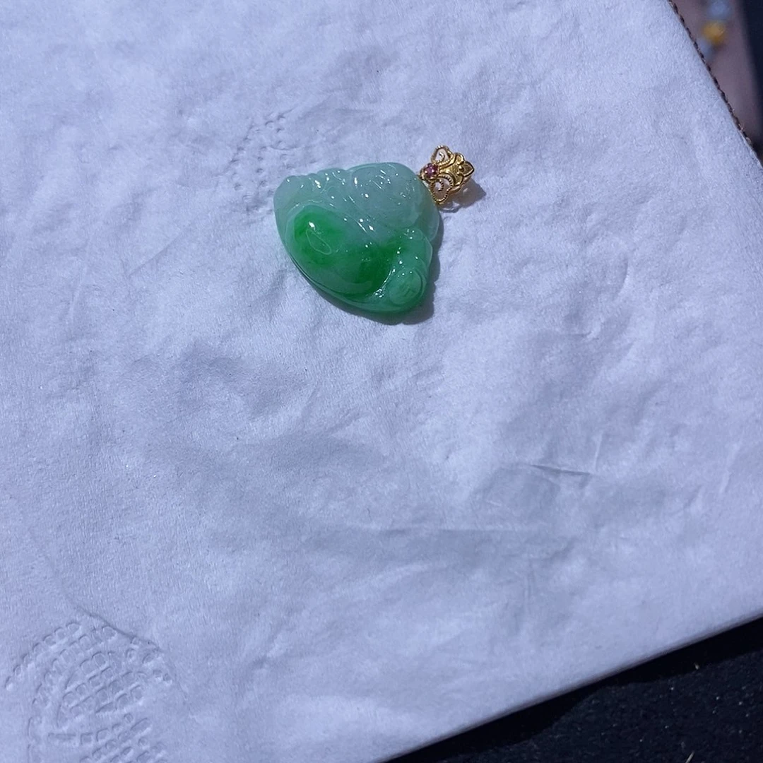 翡翠吊坠(不含链)18K金镶嵌