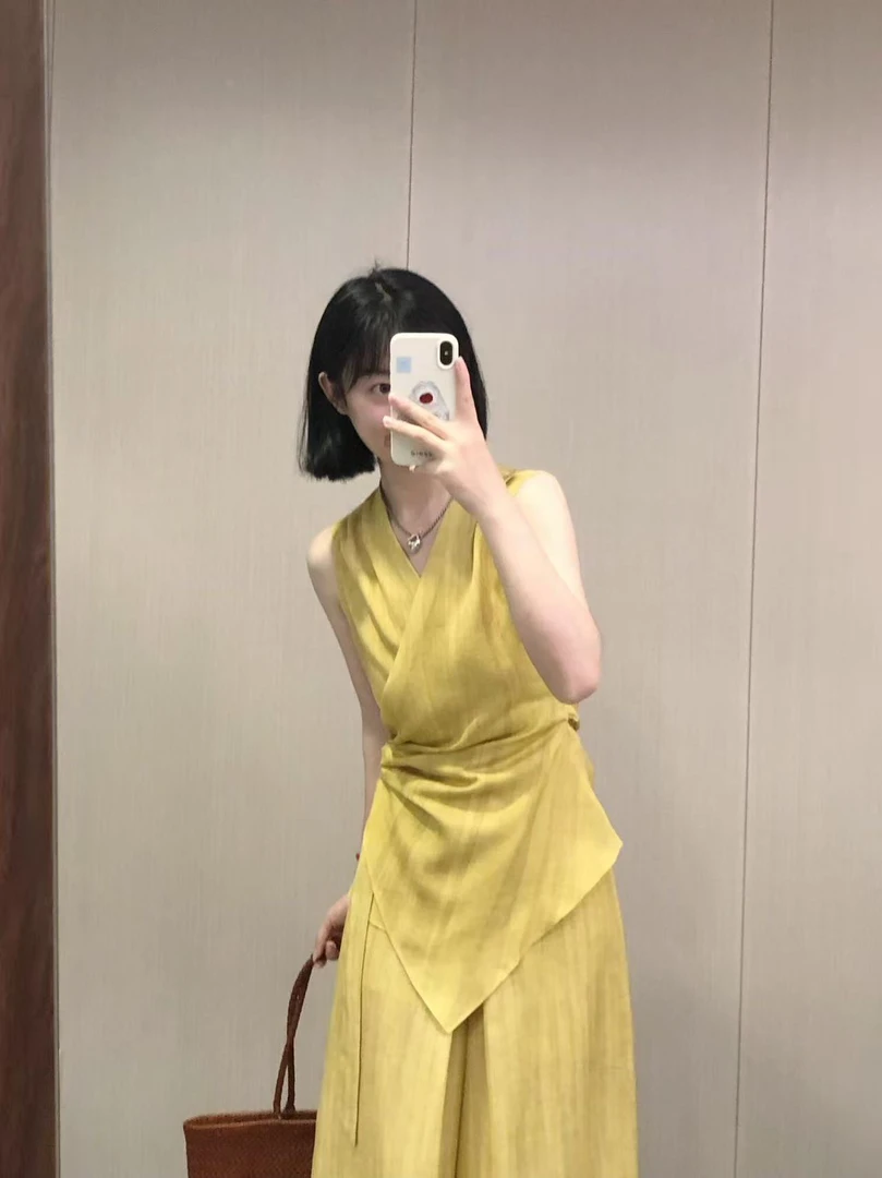 韩系高级感黄色扭结收腰上衣套装夏季新款小个子垂感阔腿裤一整套