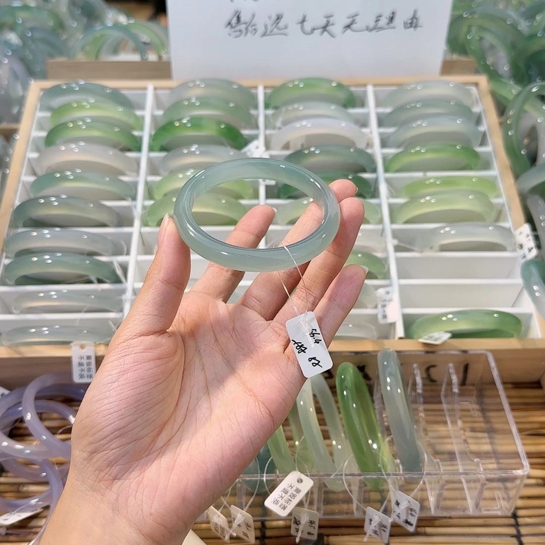 玛瑙/玉髓未镶嵌手镯圈口56.4