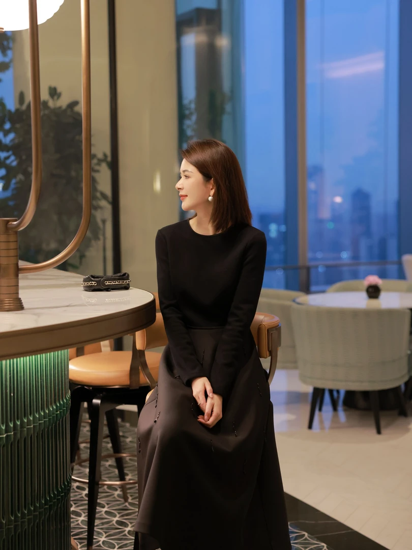 ANGELIAORIGINAL法式赫本风钉珠拼接显瘦秋冬小黑裙连衣裙