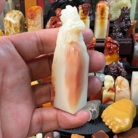 寿山石夹板芙蓉石