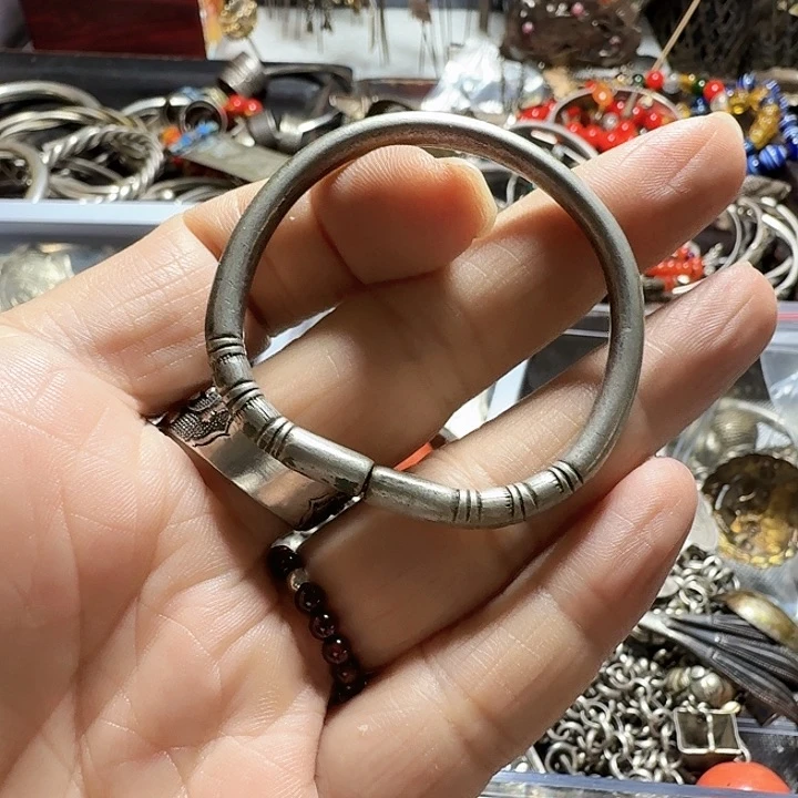 卑***我玻璃足银老银饰品