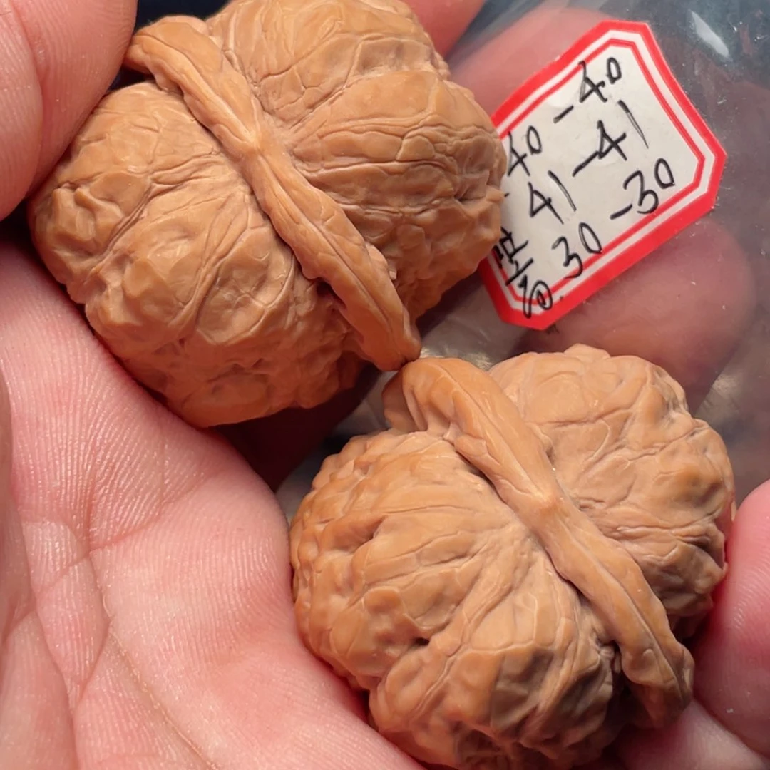 猴头核桃把件玉****）蛤蟆