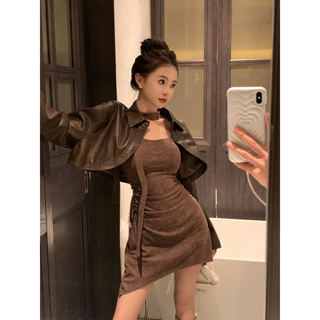 美拉德穿搭两件套女小性感连衣裙秋季2025新款短款长袖皮衣外套潮